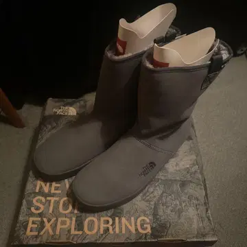 THE NORTH FACE 그레이 숏부츠