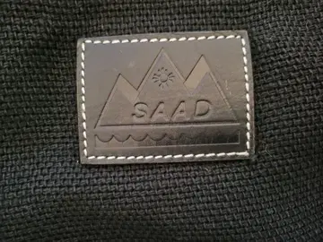 SAAD 블랙 숄더백 캔버스