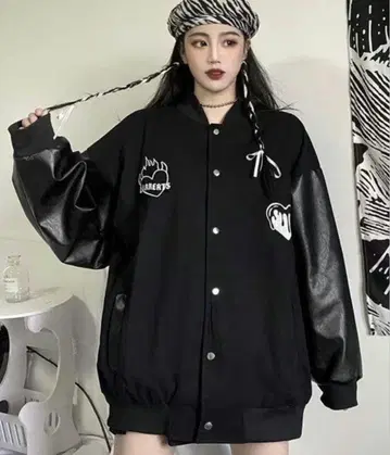 DEVICE 오버 사이즈 루즈 하트 로고 바시티 자켓