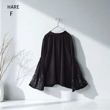 새상품급 HARE 2way 자수 슬리브 블라우스 F 블랙 보타이 블랙