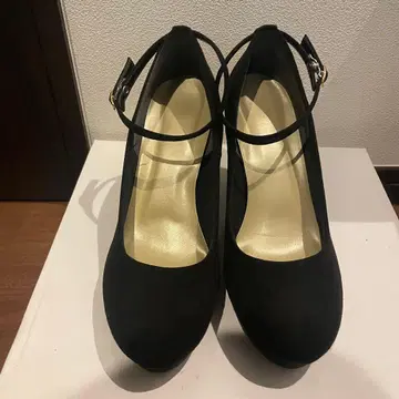 블랙 스웨이드 하이힐 앵클 스트랩