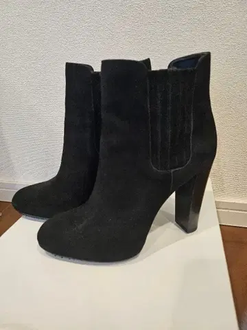 다이애나 숏부츠 사이드 고어 부츠 23cm 블랙 스웨이드