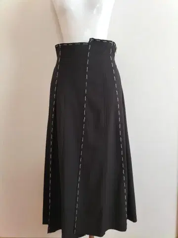 AMERI 아메리 스티치 패널 스커트 사이즈 M