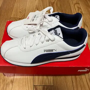 PUMA 화이트/네이비 츄린