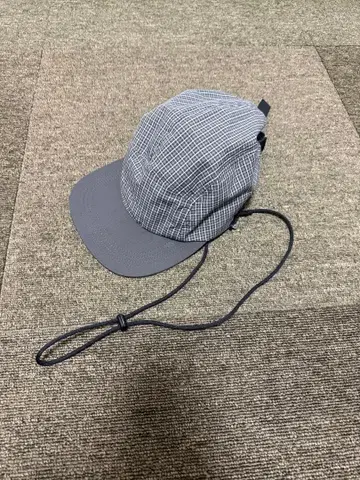 What's up 체크 무늬 캡 그레이