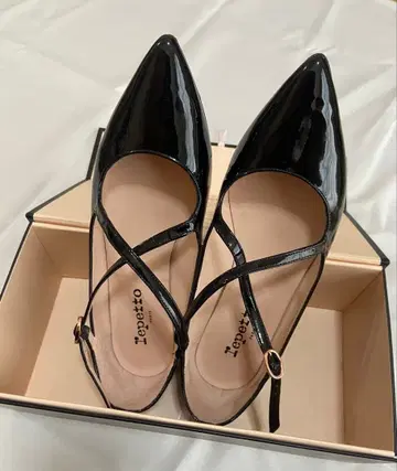 [ 새상품급 ] Repetto 블랙 플랫슈즈 스틸레토