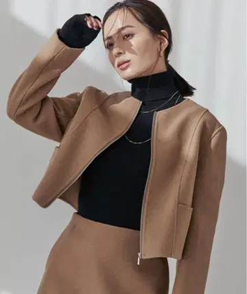 새상품 울 숏 자켓 M size