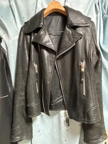 블랙 가죽 라이더 자켓