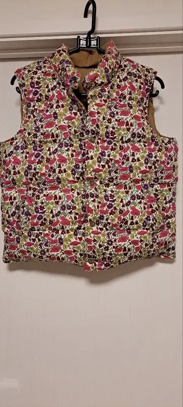 BEAMS BOY 리버티 베이지 리버서블 다운 베스트