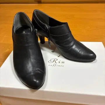 R iZ raffinee 숏부츠