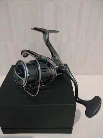 시마노 22 스텔라 C3000MHG