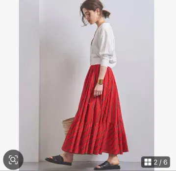 UNITED ARROWS 빨간색 스트라이프 플레어 스커트 36