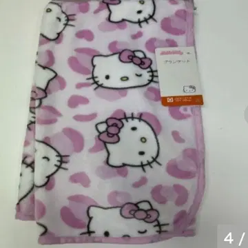 키티 핑크 레오파드 무늬 담요 무릎담요 사이즈 아베일 산리오