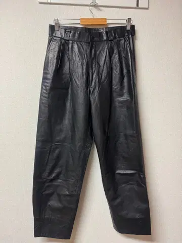 블랙 가죽 팬츠