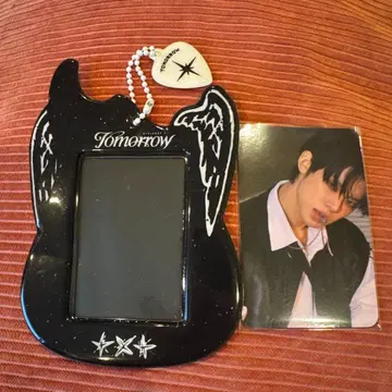 TXT 기타형 사진 프레임 영준