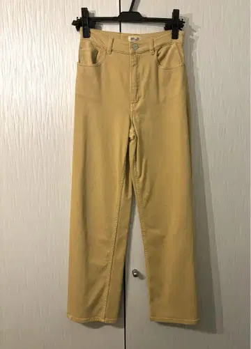 바움 운트 페르드가르텐 팬츠