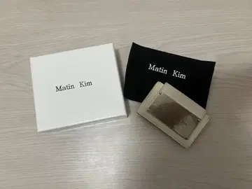 Matin Kim 화이트 미니 지갑