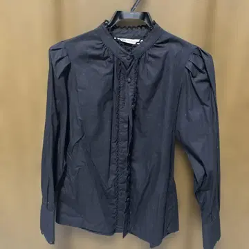 ZARA 블랙 프릴 버튼 셔츠