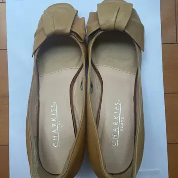 CHARKIES 펌프스 23.5