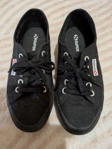 SUPERGA 블랙 스니커즈 22.5cm