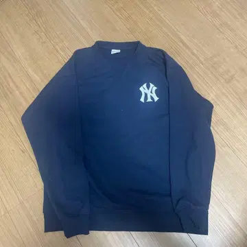 [ MLB ] 빅 실루엣 팀 로고 원 포인트 쭈리 맨투맨