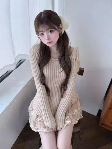 darich 랜덤 프릴 니트 셋업