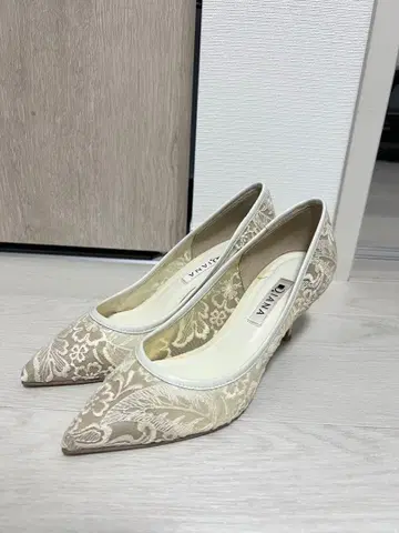 DIANA 자수 장식 브라이덜 슈즈