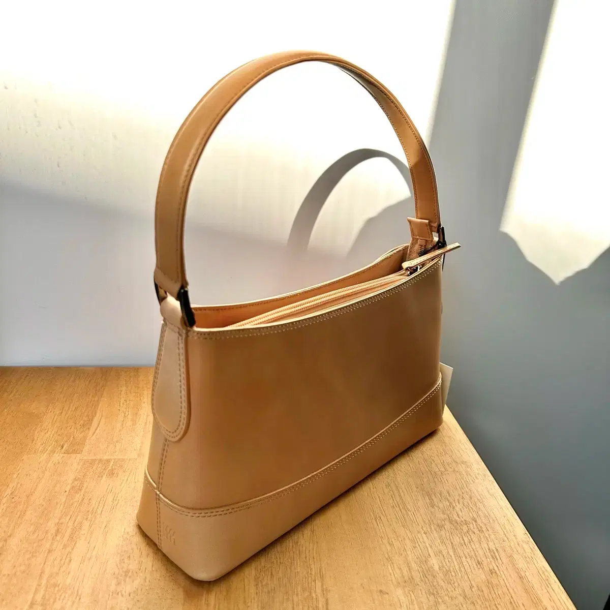 Issey Miyake im product leather tote bag