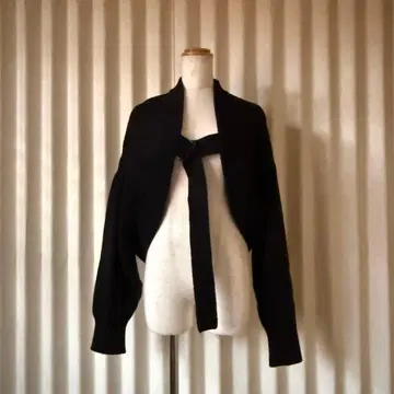 HYKE 니트 가디건 볼레로 블랙 사이즈 2