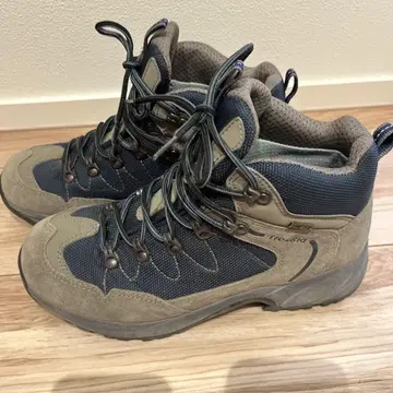 TrekSta GORE-TEX 등산화 하이컷