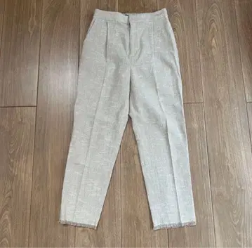 마이카&딜 헴 프린지 턱 테이퍼드 팬츠 BEIGE