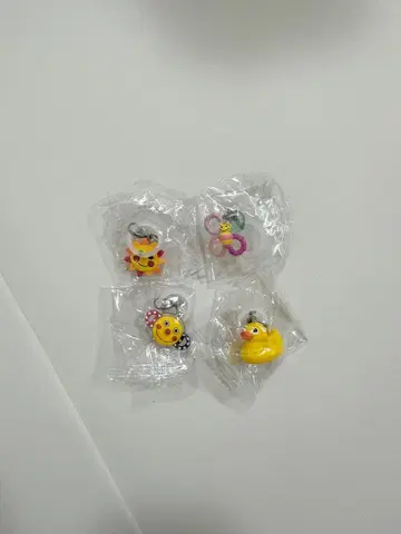 [ 가챠가챠 ] Sassy 메지루시 액세서리 4개 세트