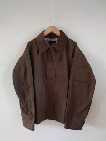 유니클로 유틸리티 숏 블루종 M 브라운 가을/겨울