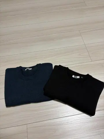 새상품 새상품급 UNIQLO U 니트T셔츠 블랙 네이비 M 2장 세트