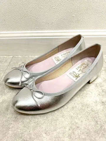 라우라레아 LauraLeaballet 실버 리본 펌프스 22cm