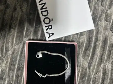 Pandora 팔찌
