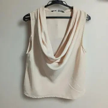 ZARA 베이지 슬리브리스 셔츠 S