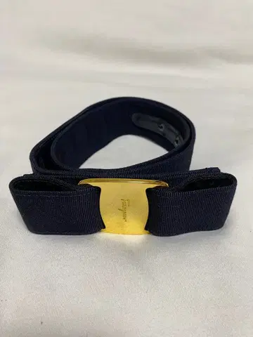 Salvatore Ferragamo 네이비 벨트 리본