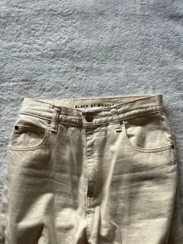 BLACK BY MOUSSY KONA white denim 24