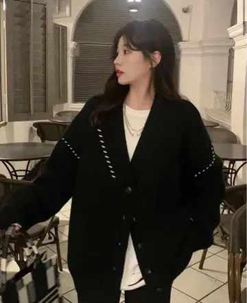 블랙 오버 사이즈 니트 가디건