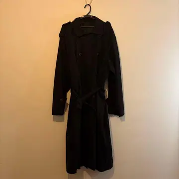 블랙 더블 브레스트 트렌치코트