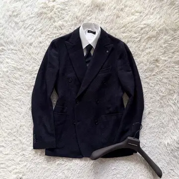 [ 새상품급 ] TAGLIATORE 네이비 울 더블 자켓 사이즈 48