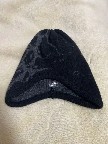 SAN SAN GEAR SPIKE EAR FLAP BEANIE