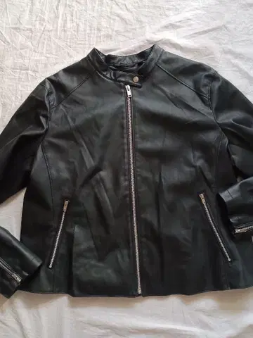 유니클로 페이크 레더 자켓 블랙 3XL 합성 피혁