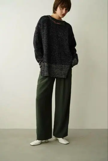 클라네 BASIC TUCK PANTS