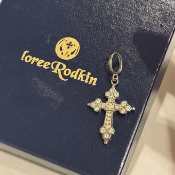 로리 로드킨 크로스 참