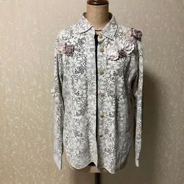 양가죽 레이저 꽃무늬 컷 손뜨개질 꽃 모티브 부착 셔츠