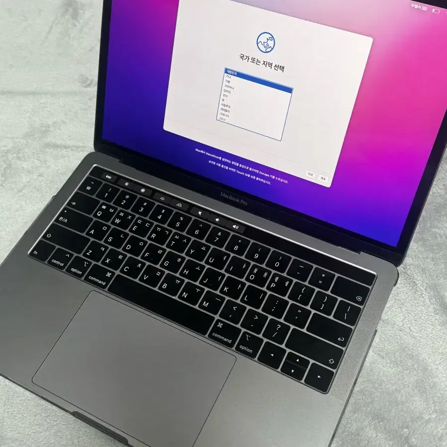 MacBook Pro 2019 Space Gray 13-inch