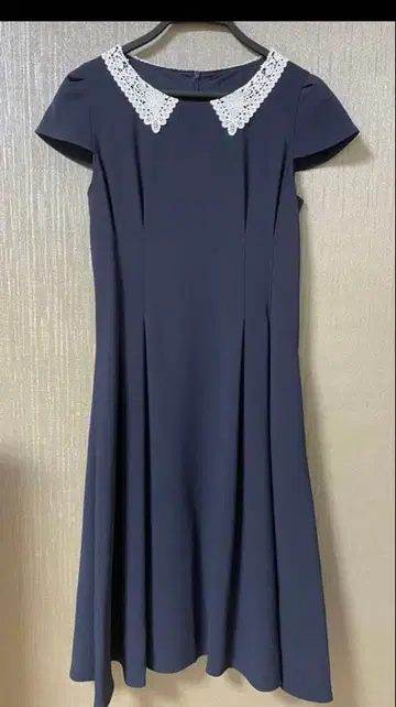 [ 새상품급 ] 화이트 카라 레이스 Rene 원피스 36