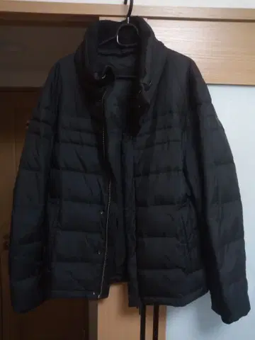 캘빈클라인 다운 자켓 지퍼 포함